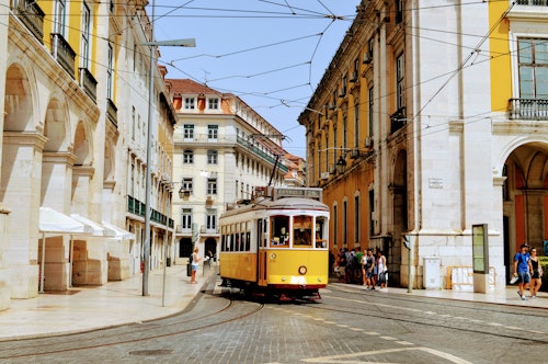 The 7 best eSIM plans for Portugal (and discounts) | May 2024